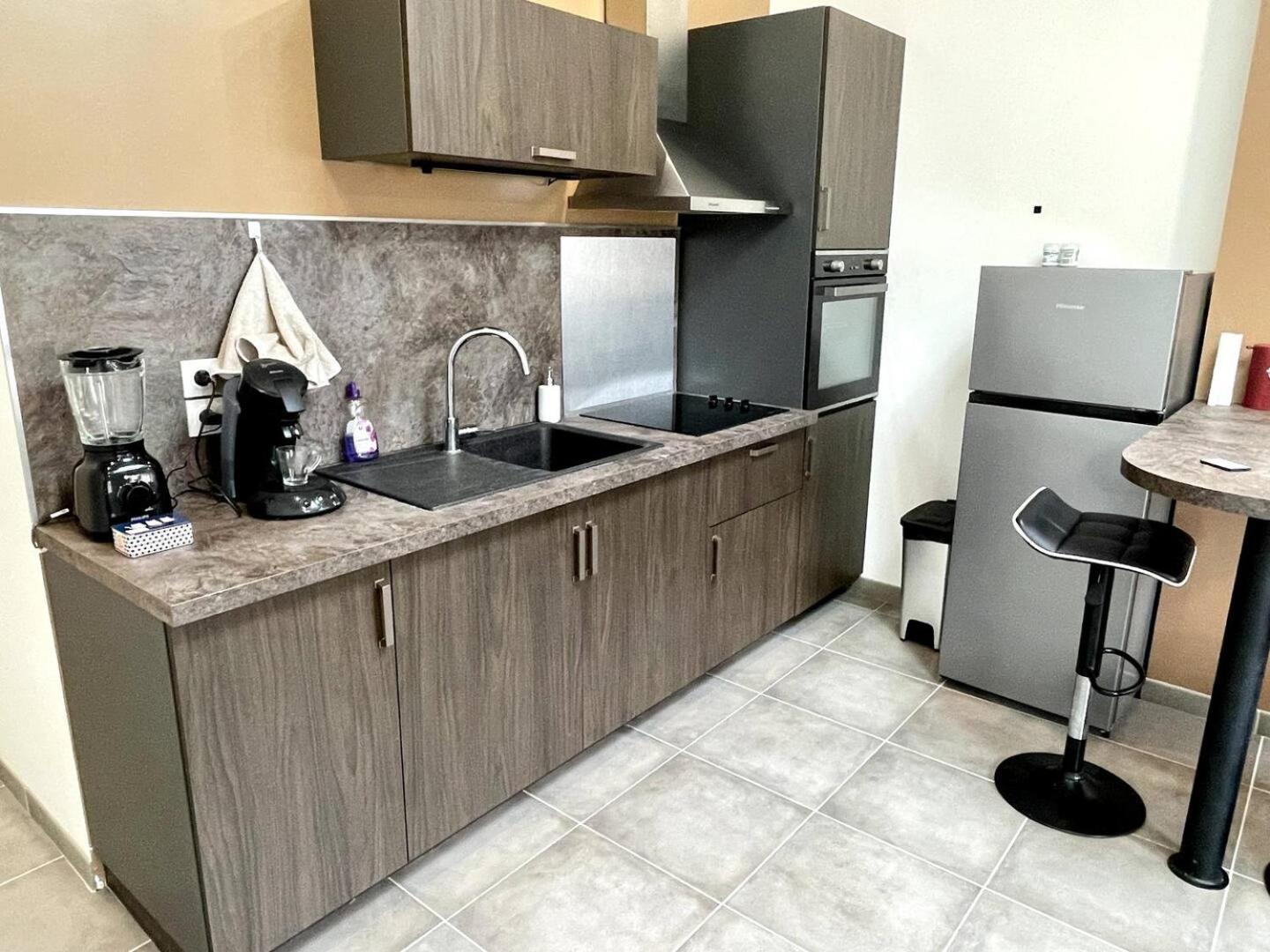 Appartement Joli T2 Laurent Sur Saone *